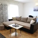 Apartments&Rooms Kresan