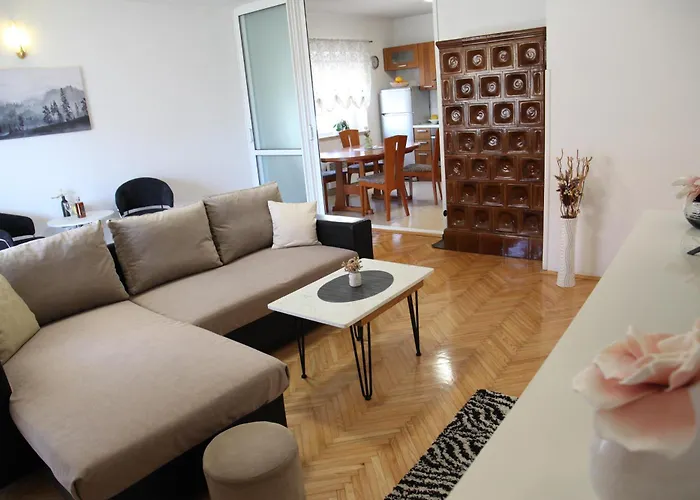 Apartments&Rooms Kresan