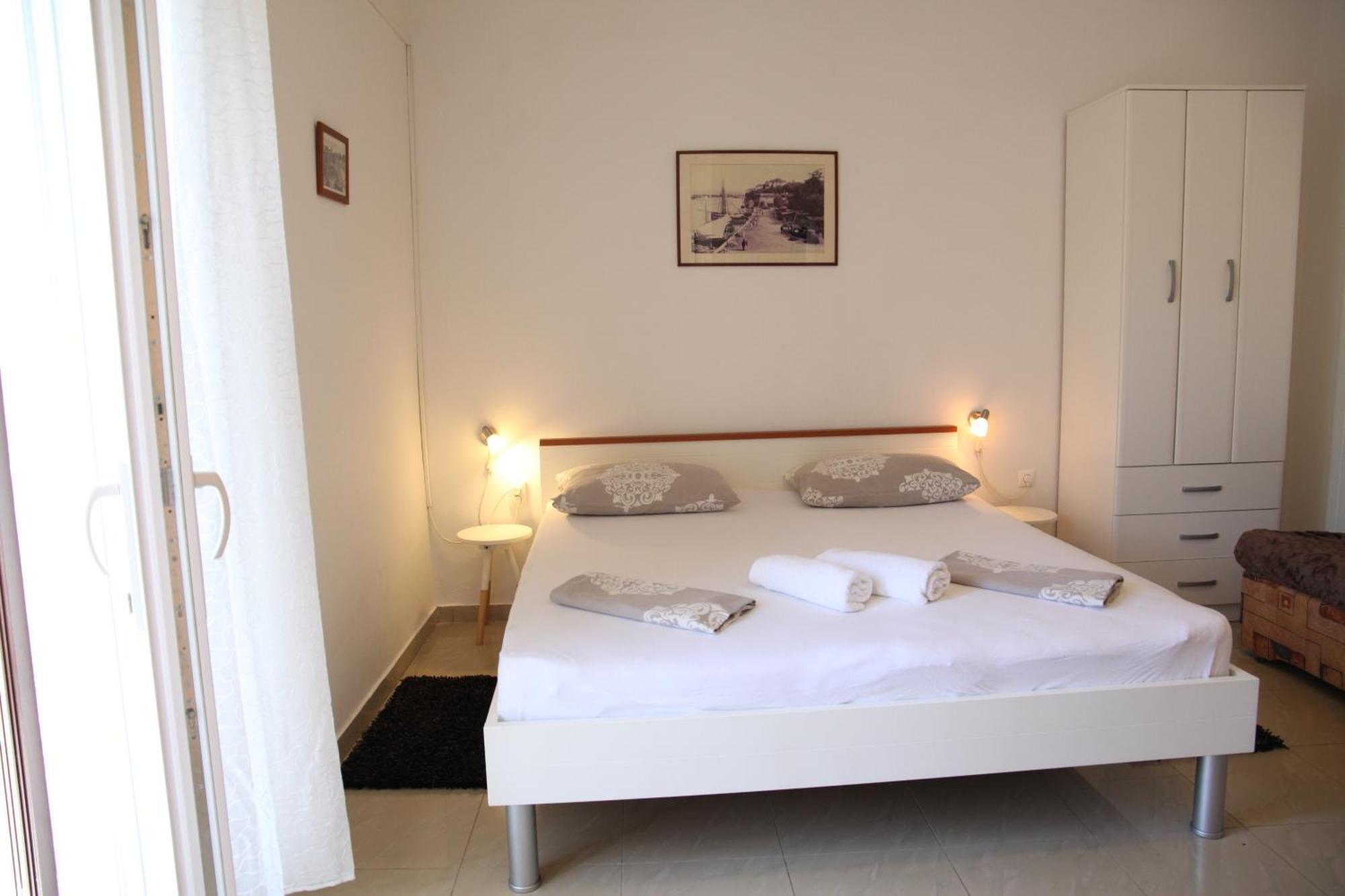 Apartments&rooms Kresan Gasthuis 3*